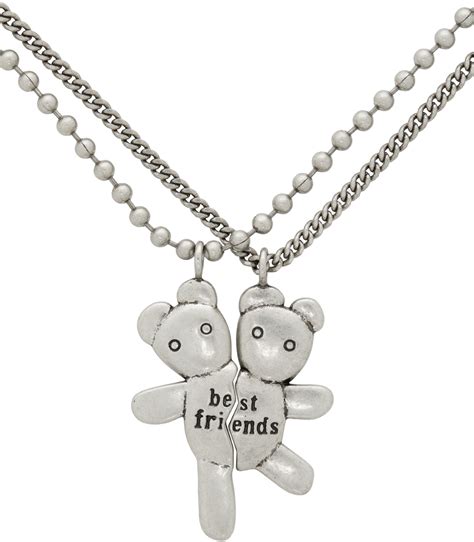 marc jacobs best friend necklace.